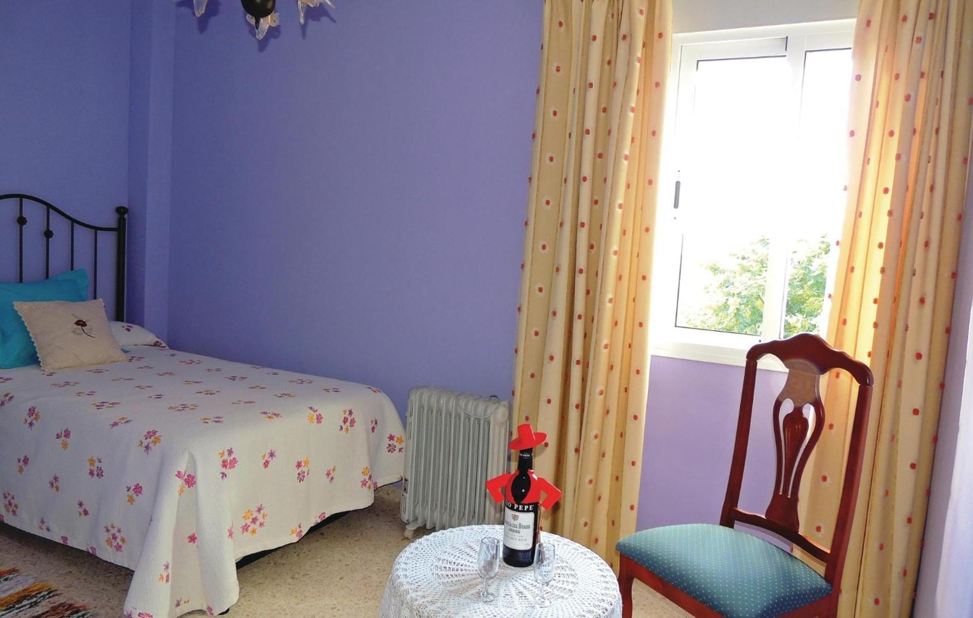 3 Bedroom Nice Apartment In Jerez De La Frontera Zewnętrze zdjęcie